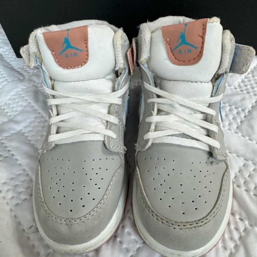 Nike Jordan 1 Toddler Preschooler High Top Stylish Basketball Sneakers Euro 27 - Picture 10 of 11